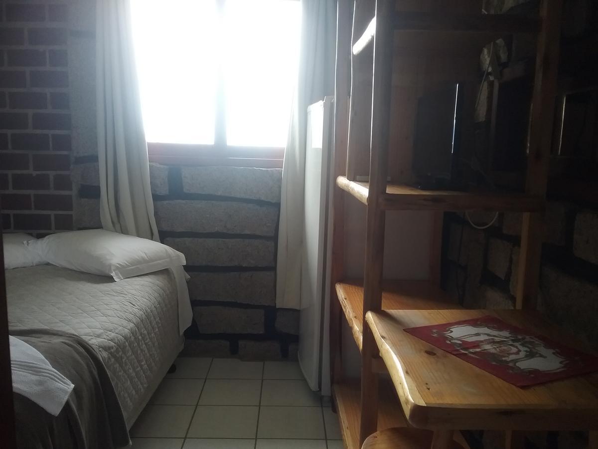 Louise Inn Pinheira